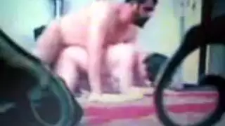 والد مع ام صديقه