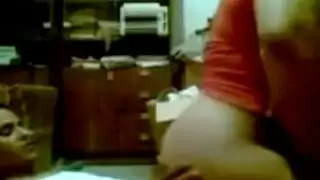 زوجة عربية ناضجة تُدمر بقضيب مراهق