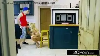 ابني ينيك ام صديقه سكس