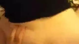 إلسا السمراء تأخذ جنس حمام قاسي