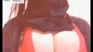 مراهقة عربية ساخنة تأخذ قضيبًا كبيرًا في مهبلها الضيق
