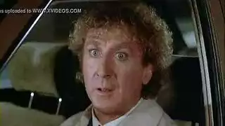 كس زنجي مشدود يبتلع قضيباً ثم يتلقى نيكاً قاسياً