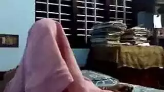 أقرن قرنية فاتنة ناضجة تجريد