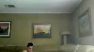 متعة التنفيذيين: مساعدة المدير تئن من أجل خدمة إباحية