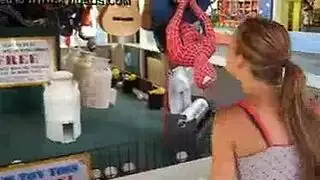 هؤلاء الفتيات المشاكسات مستعدات لـ 24 ساعة من الحركة الإباحية