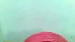 عيد وحد بين وحدة ورفع رجليها