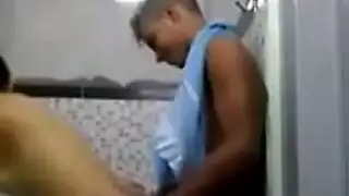 ينيك صديقتة الطالبة المصرية هدى بالبيت كسها بالشقة